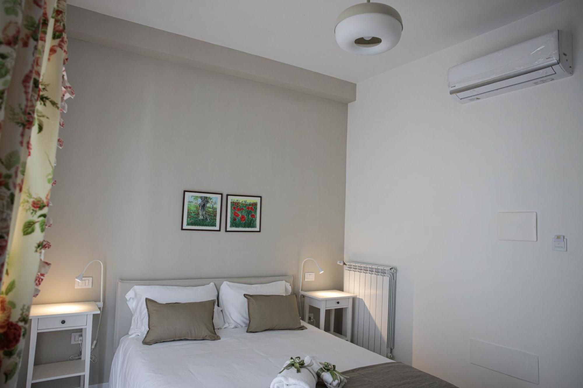Diana Home - Rooms And Suite Caserta Buitenkant foto
