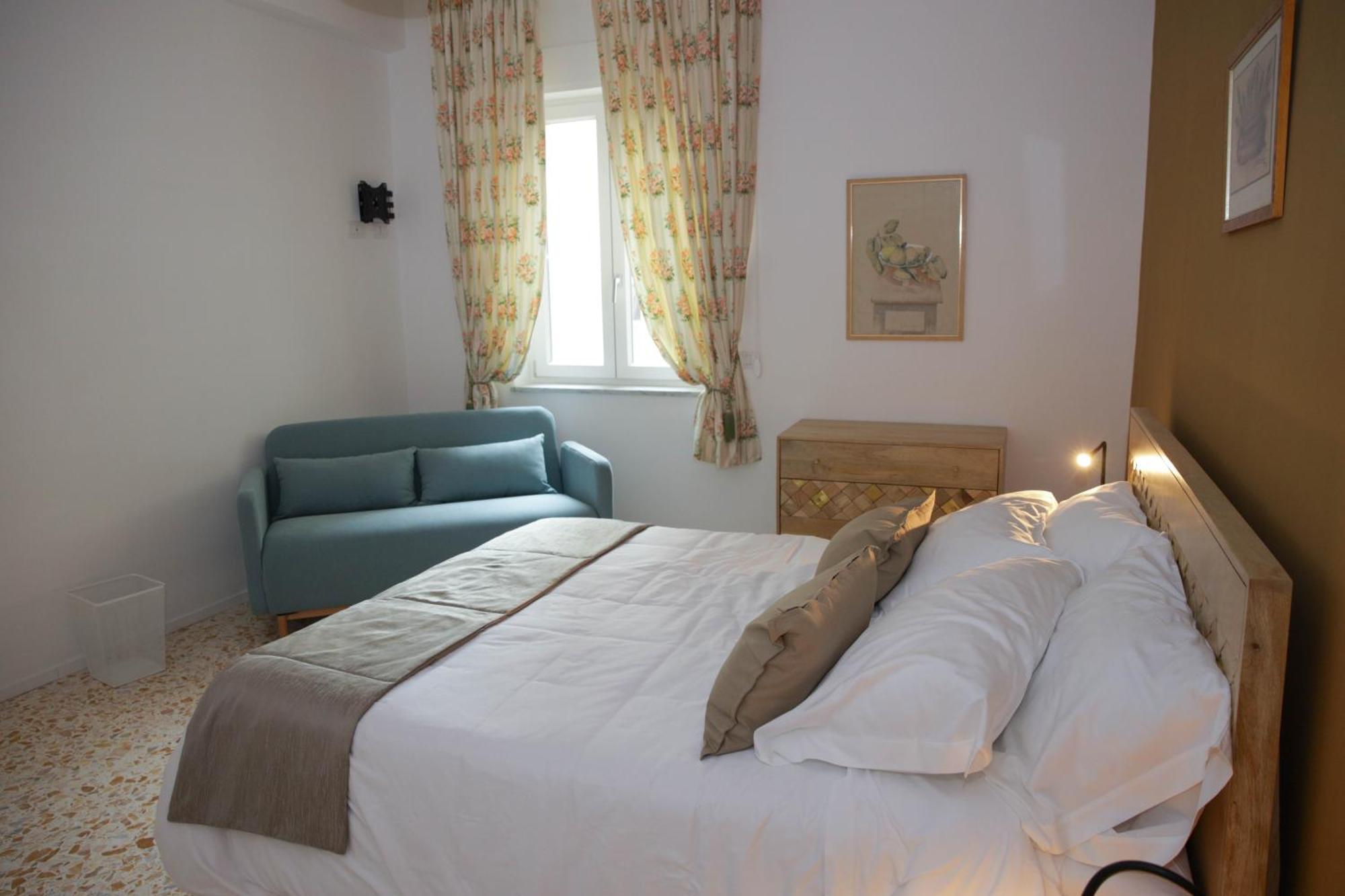 Diana Home - Rooms And Suite Caserta Buitenkant foto