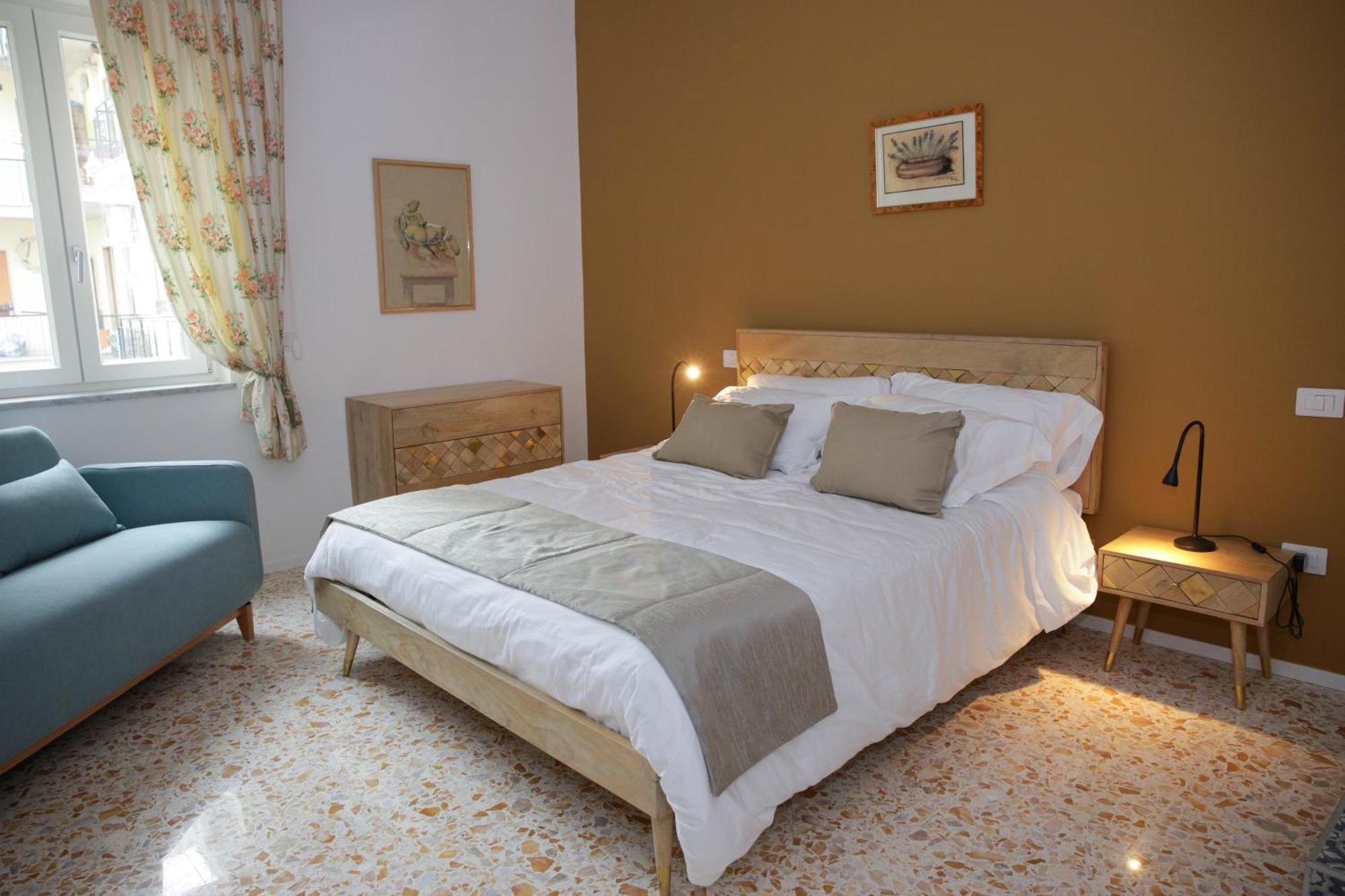 Diana Home - Rooms And Suite Caserta Buitenkant foto